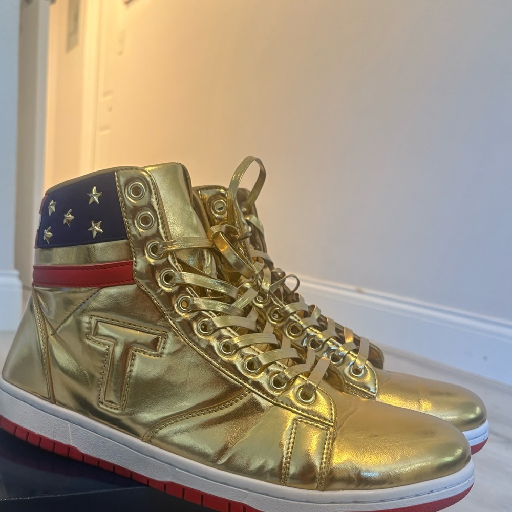 DONALD TRUMP POTUS Gold and Red High-Top Sneaker maga collector item 12 mens